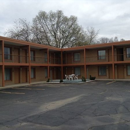 Village Inn Motel - Berrien Springs Экстерьер фото