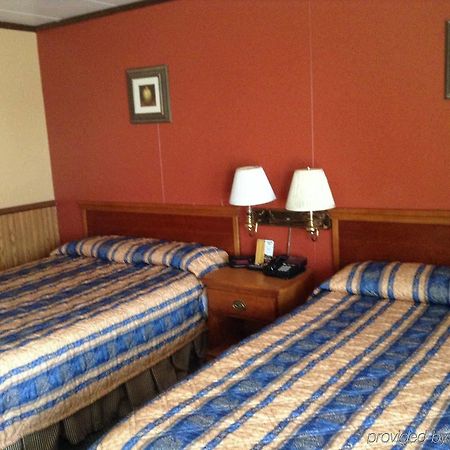Village Inn Motel - Berrien Springs Экстерьер фото